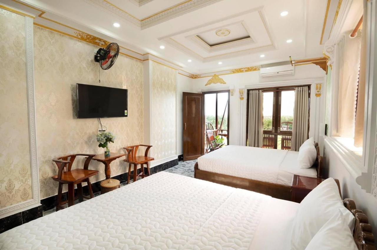 Little Saigon Hotel Chau Doc Exterior photo
